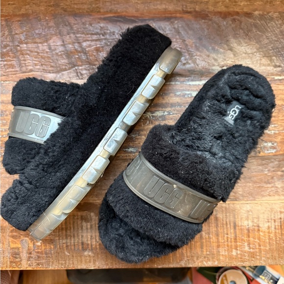 Ugg Fluffita Flatform Slides - Picture 3 of 5